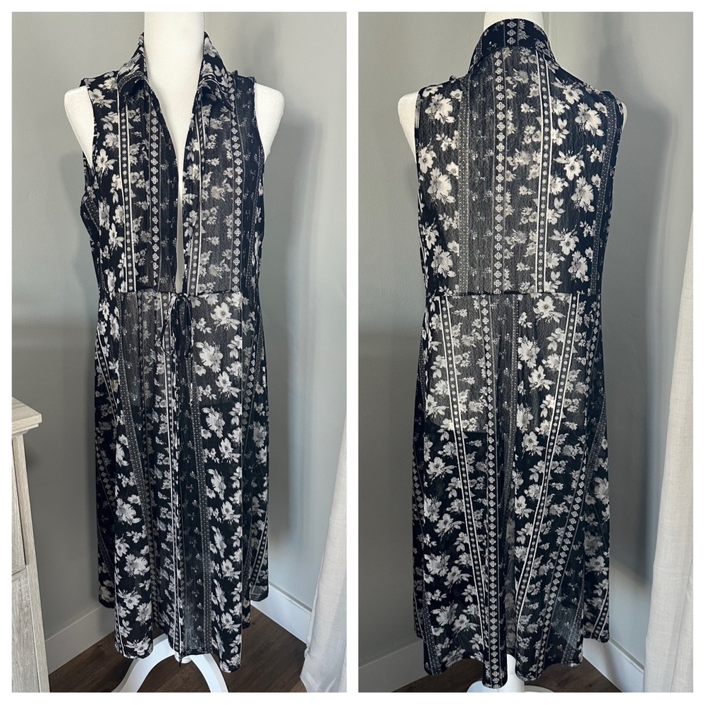 Siren Lily Floral Black and White Sleeveless Kimono, Cardigan, Duster, Sheer, 1X